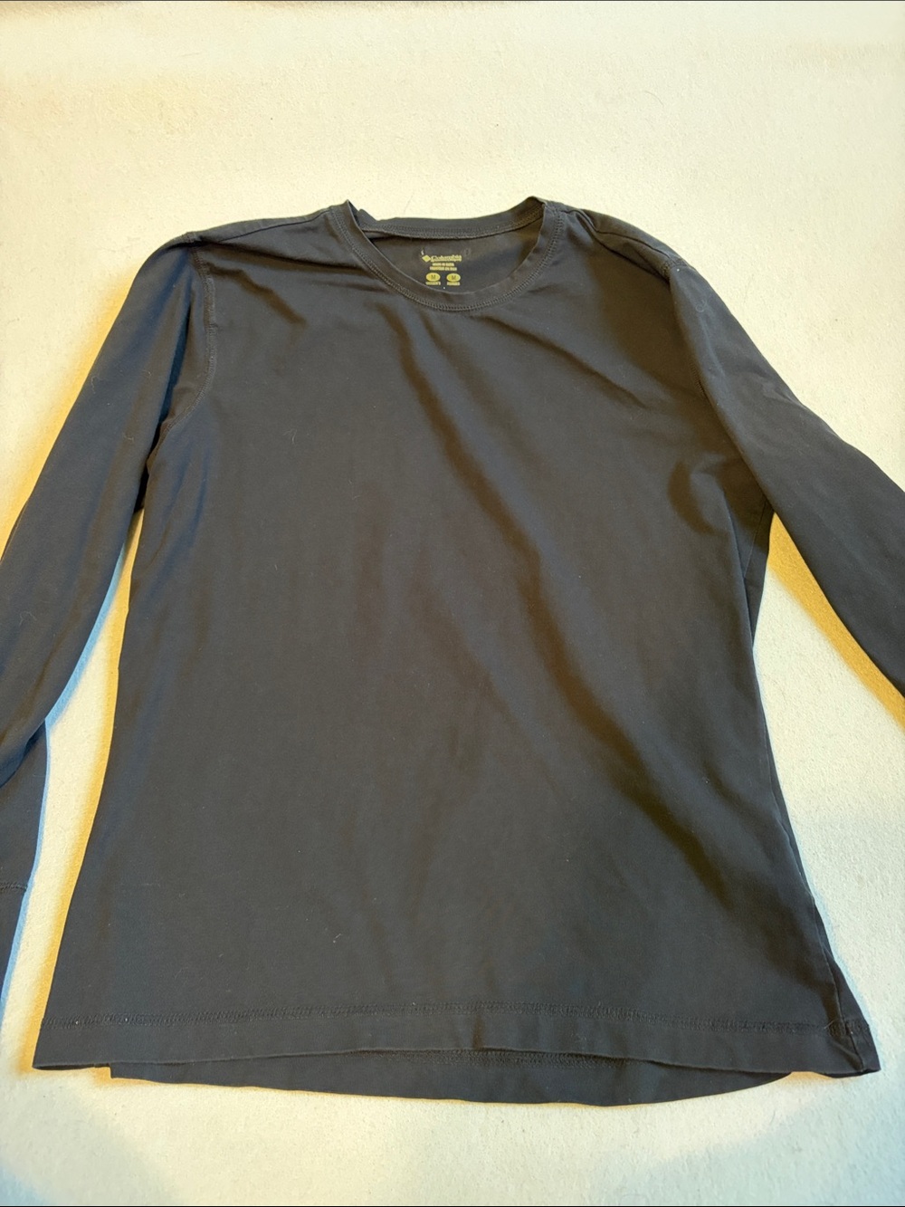 Columbia Black Long-Sleeve Crew Neck Shirt